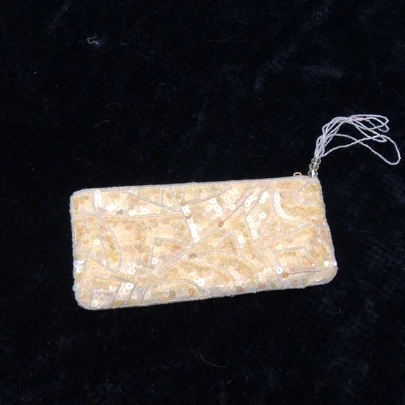 Purse - Picture 1 of 5